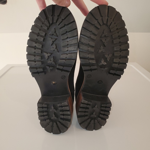 BTU by Bertuchi Chelsea Suede Boot - Picture 5 of 6